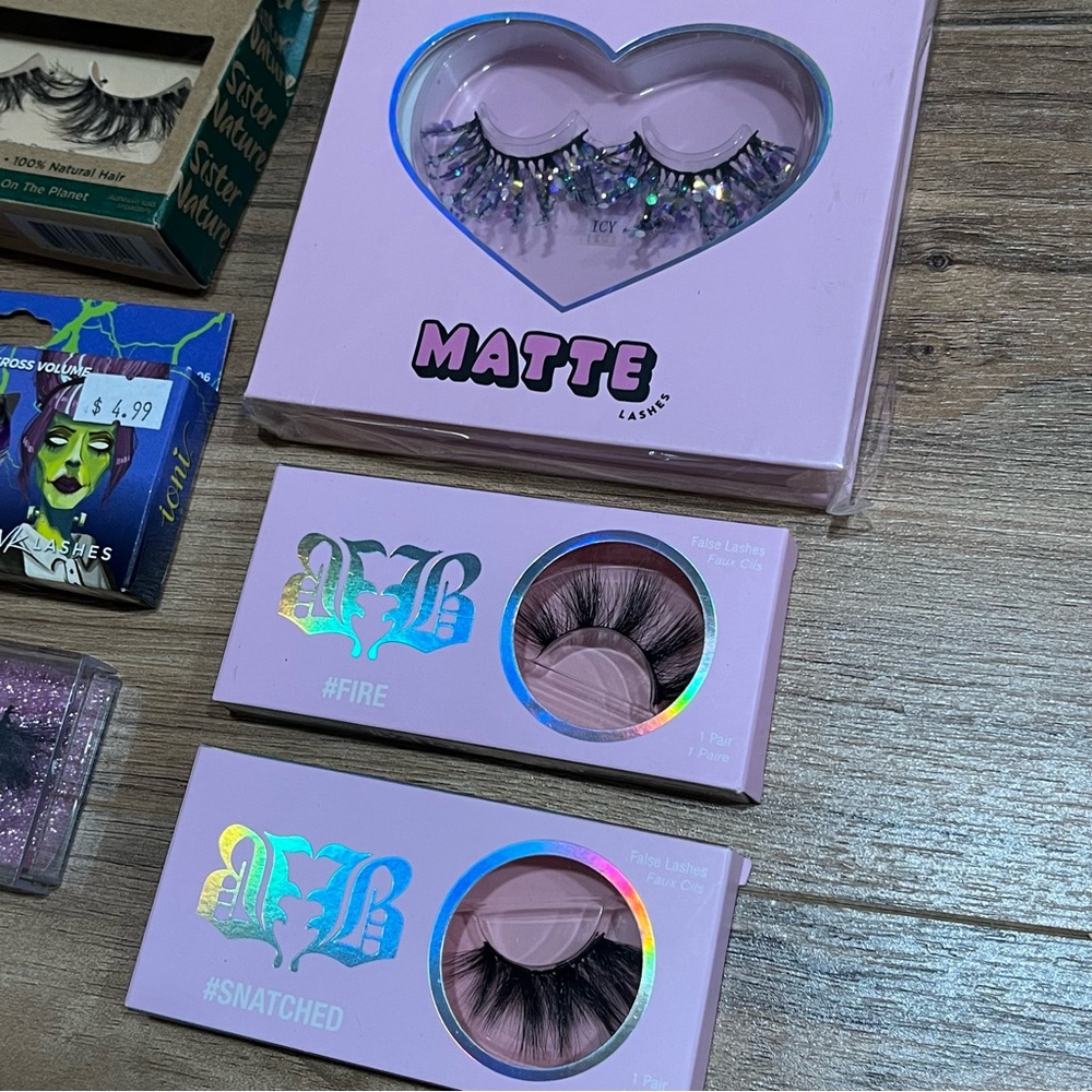 New fake eyelashes falsies bundle - Picture 3 of 6